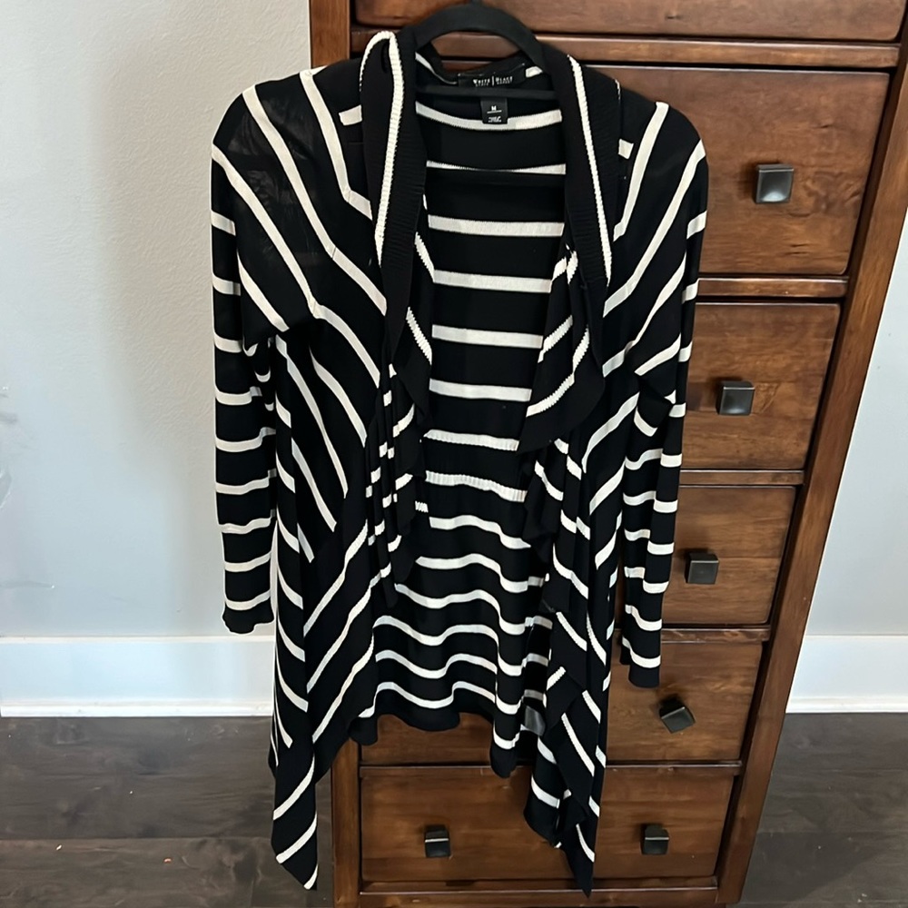 White House Black Market black and white duster